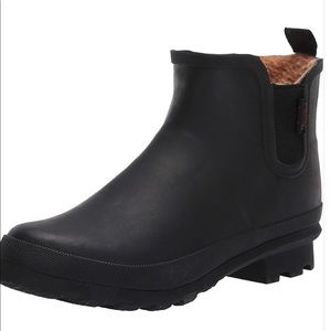 BRAND NEW NEVER WORN